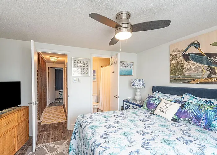 Holiday home Harbour Bay-cozy Canal-front - Pool & Water Views Ocean City