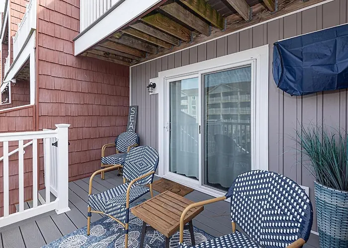 Harbour Bay-cozy Canal-front - Pool & Water Views