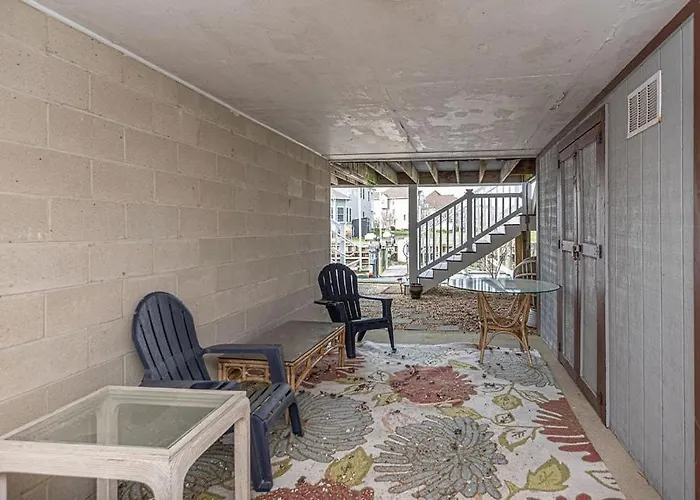 Holiday home Harbour Bay-cozy Canal-front - Pool & Water Views